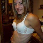 Salope sexy très sexy cherche un mec séduisant